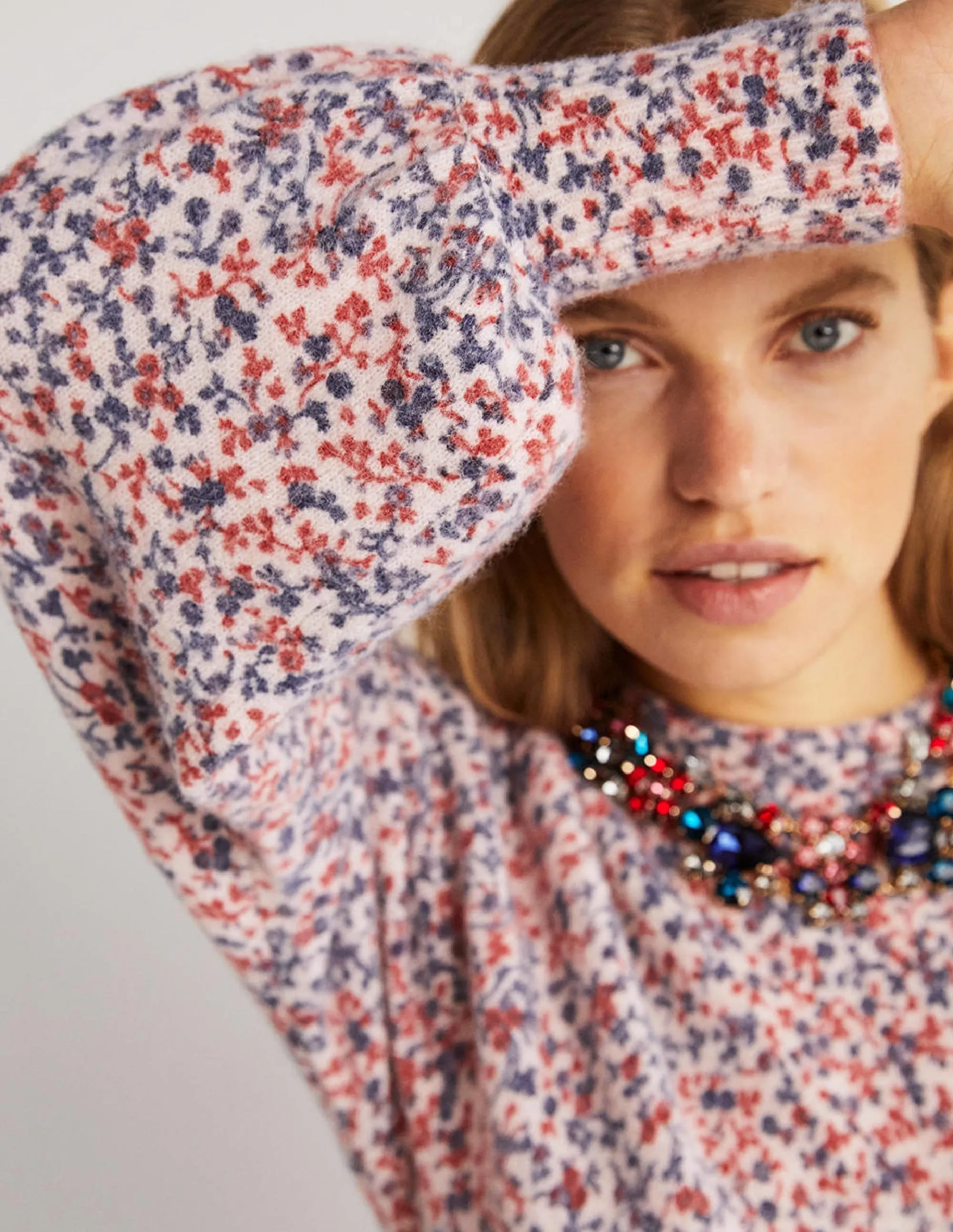 Blouson Sleeve Fluffy Jumper-Milkshake, Wild Vine