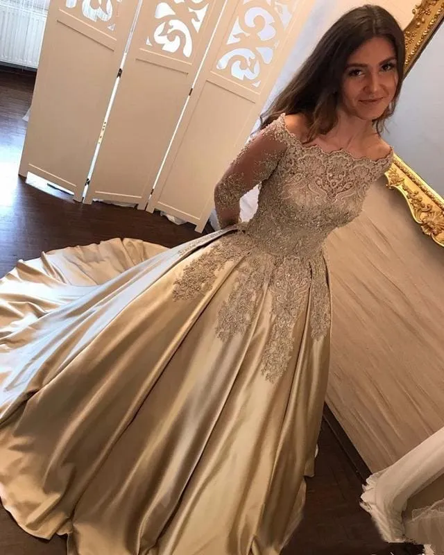 Bridelily A-Line Evening Dresses Bateau Neck Long Sleeves Lace Appliques Prom Dresses