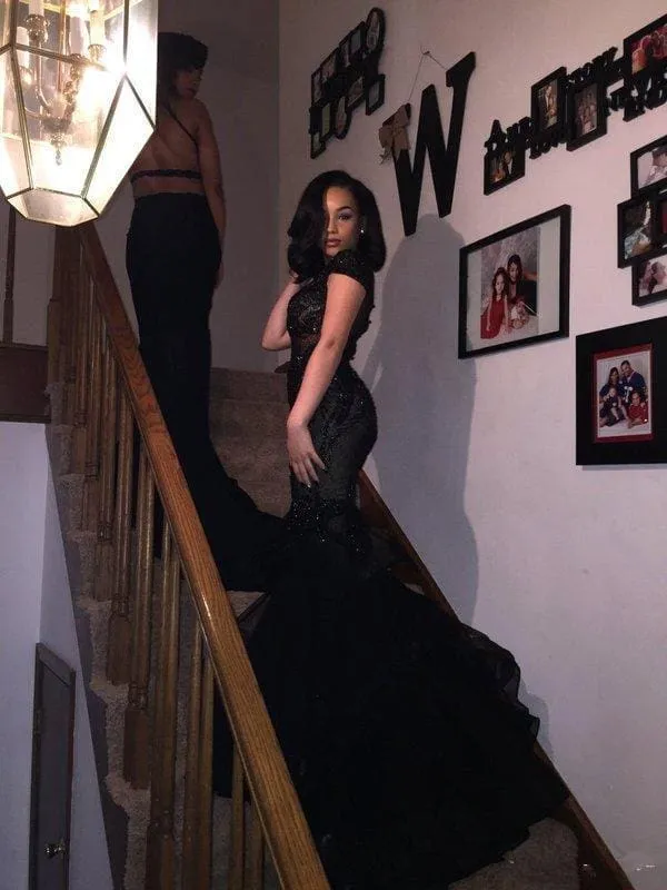 Bridelily Sexy Black Tulle Appliques Short-Sleeves Beadings Mermaid Prom Dress