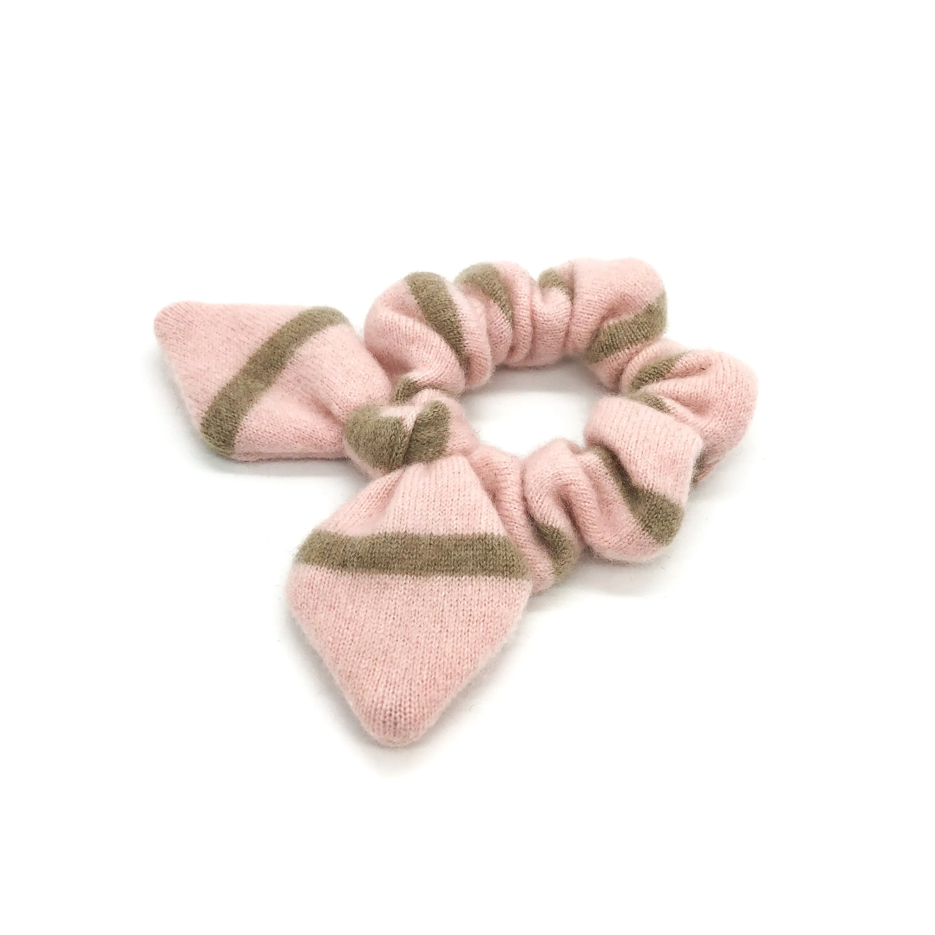 CASHMERE SCRUNCHIE | ULTRA RARE | Samantha
