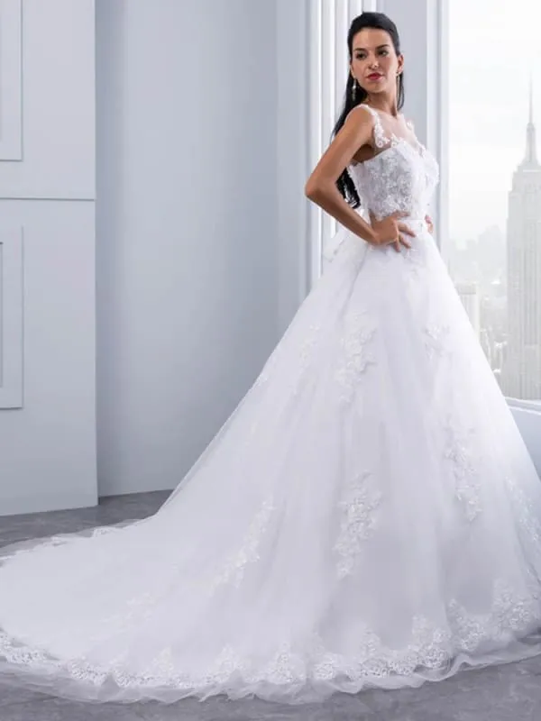Lace Appliques Ball Gown Wedding Dresses