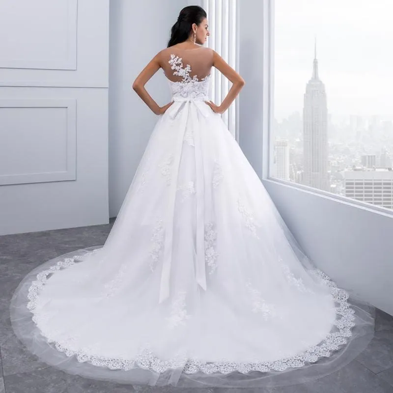 Lace Appliques Ball Gown Wedding Dresses
