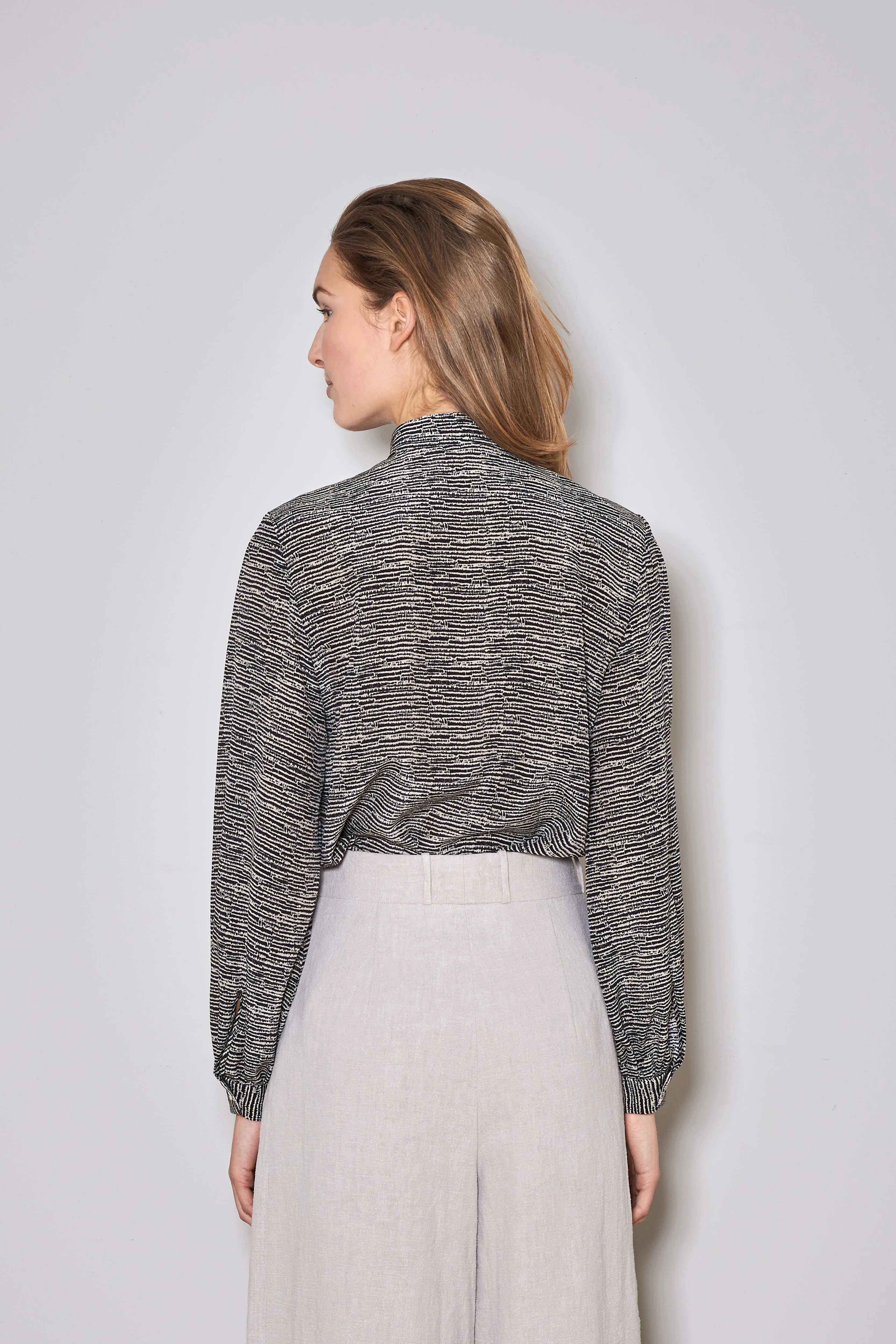 MANDRA BLOUSE stone melange silk