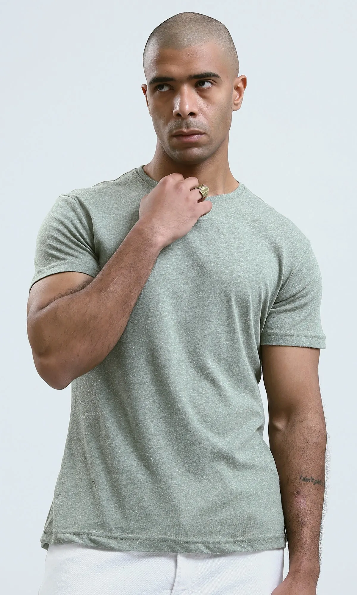 O188727 - Short Sleeves Solid Light Olive Basic Tee
