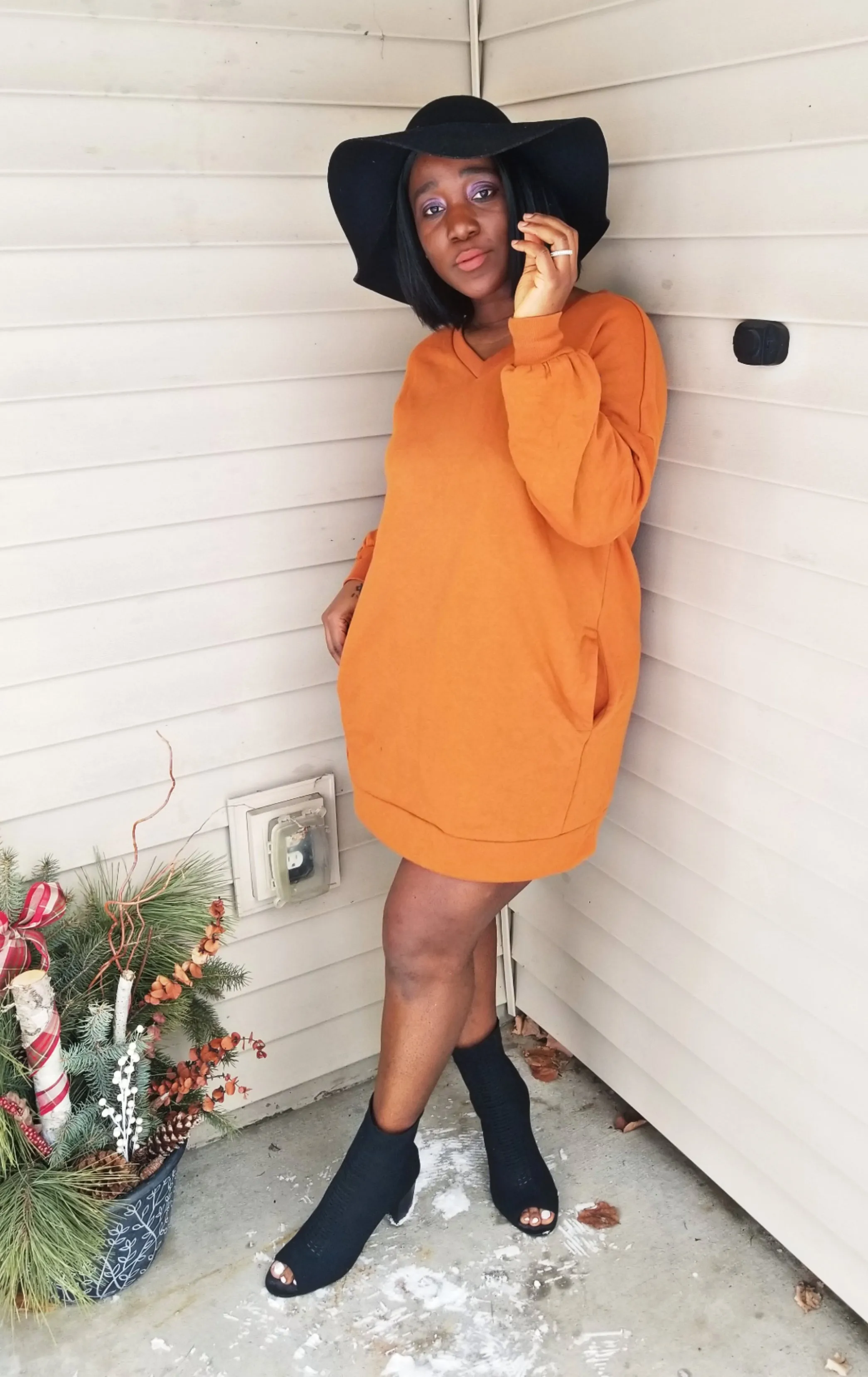 Sana Oversize V-Neck Long SleevesLightweight Sweater |Almond
