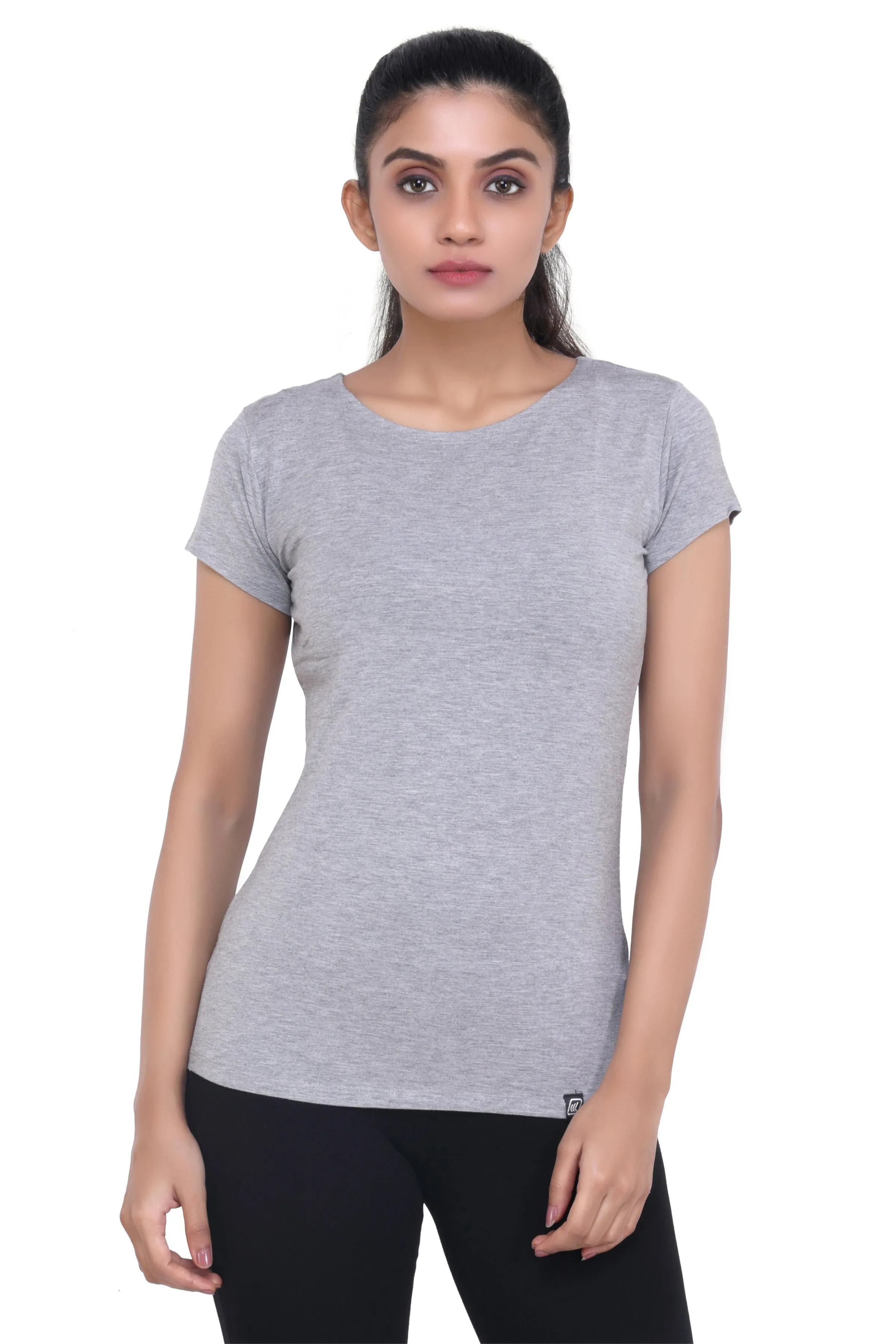 WOMEN'S SOLID ULTRA SOFT STANDARD FIT T-SHIRT
