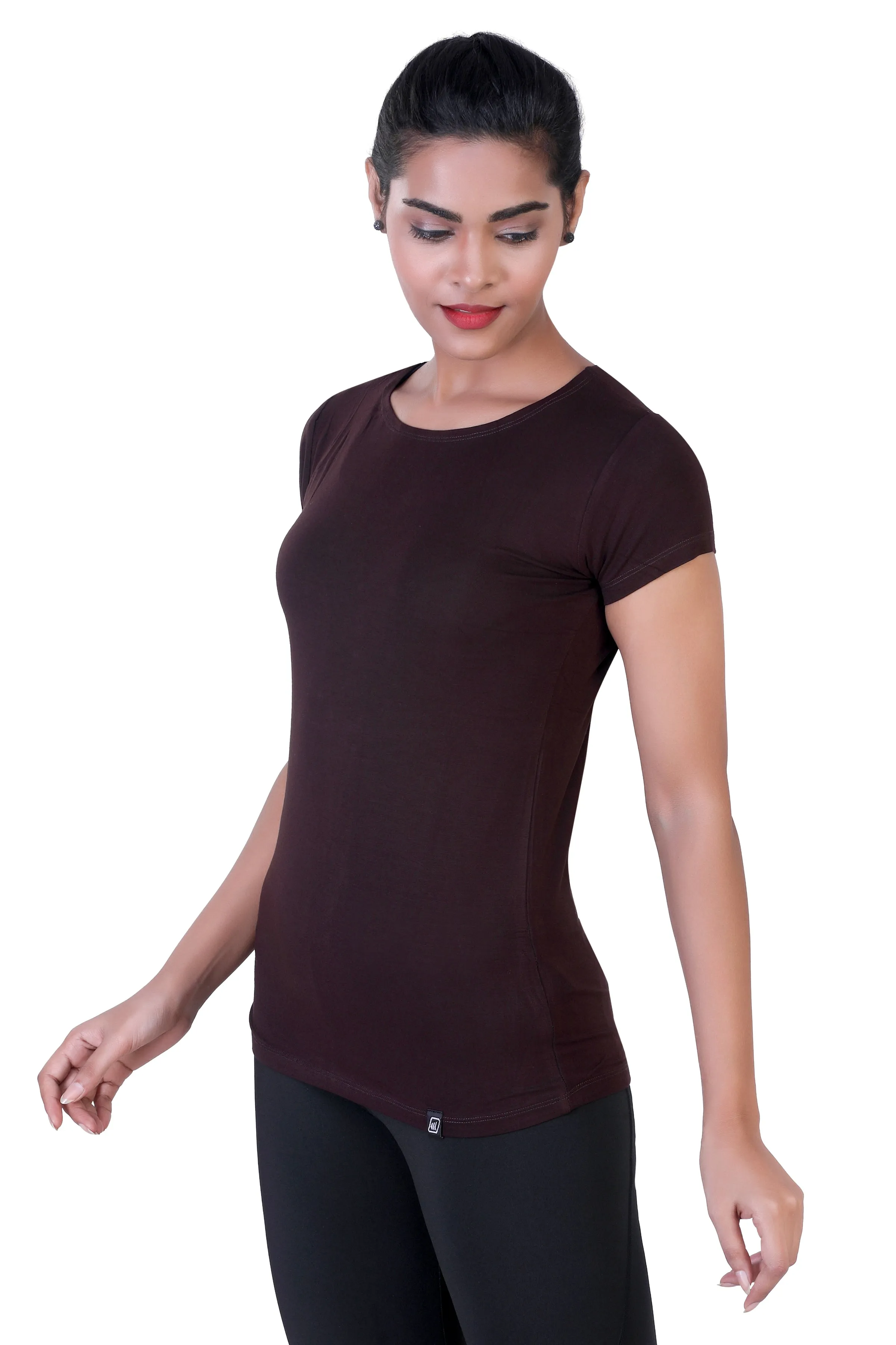 WOMEN'S SOLID ULTRA SOFT STANDARD FIT T-SHIRT