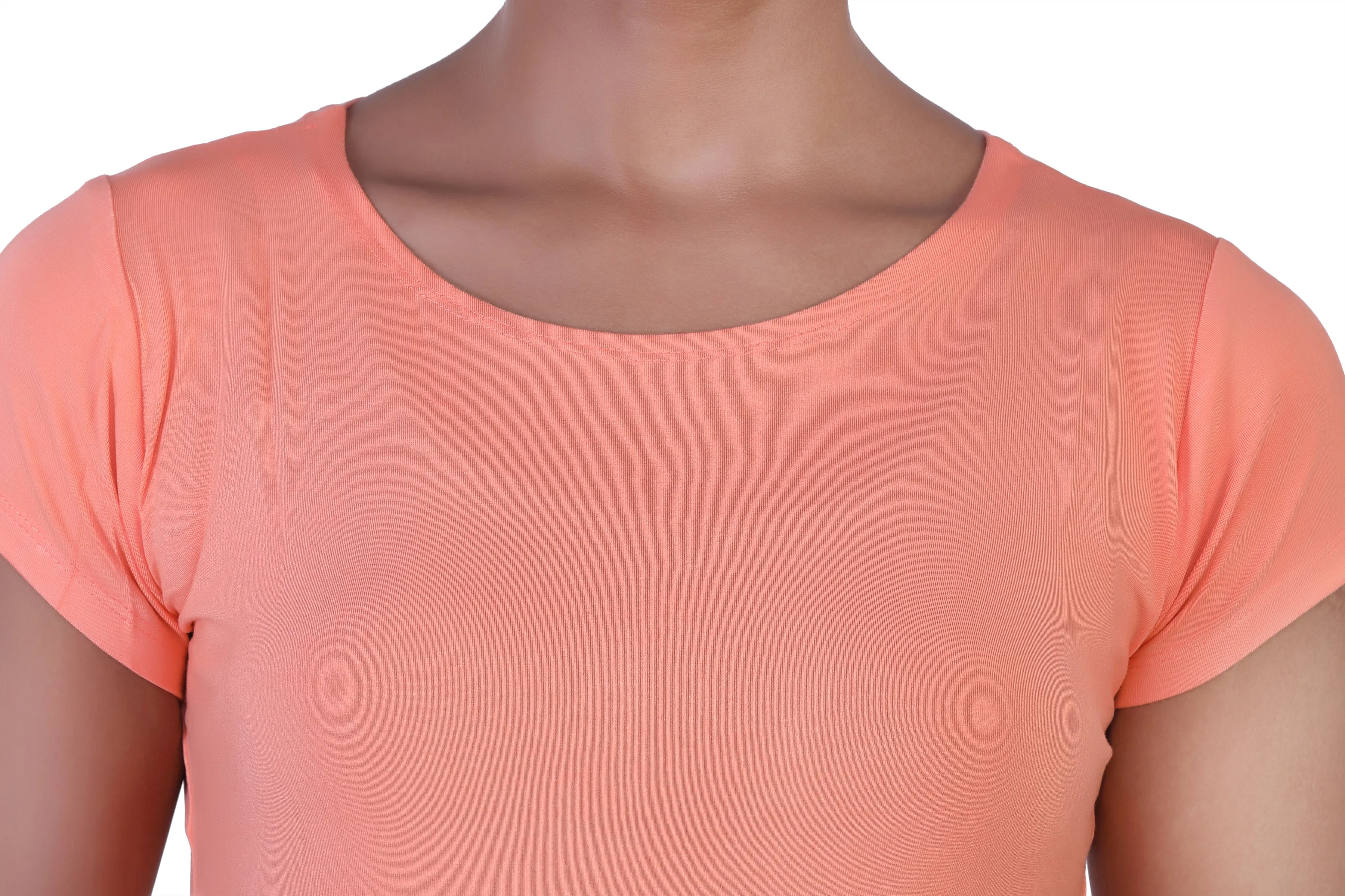 WOMEN'S SOLID ULTRA SOFT STANDARD FIT T-SHIRT