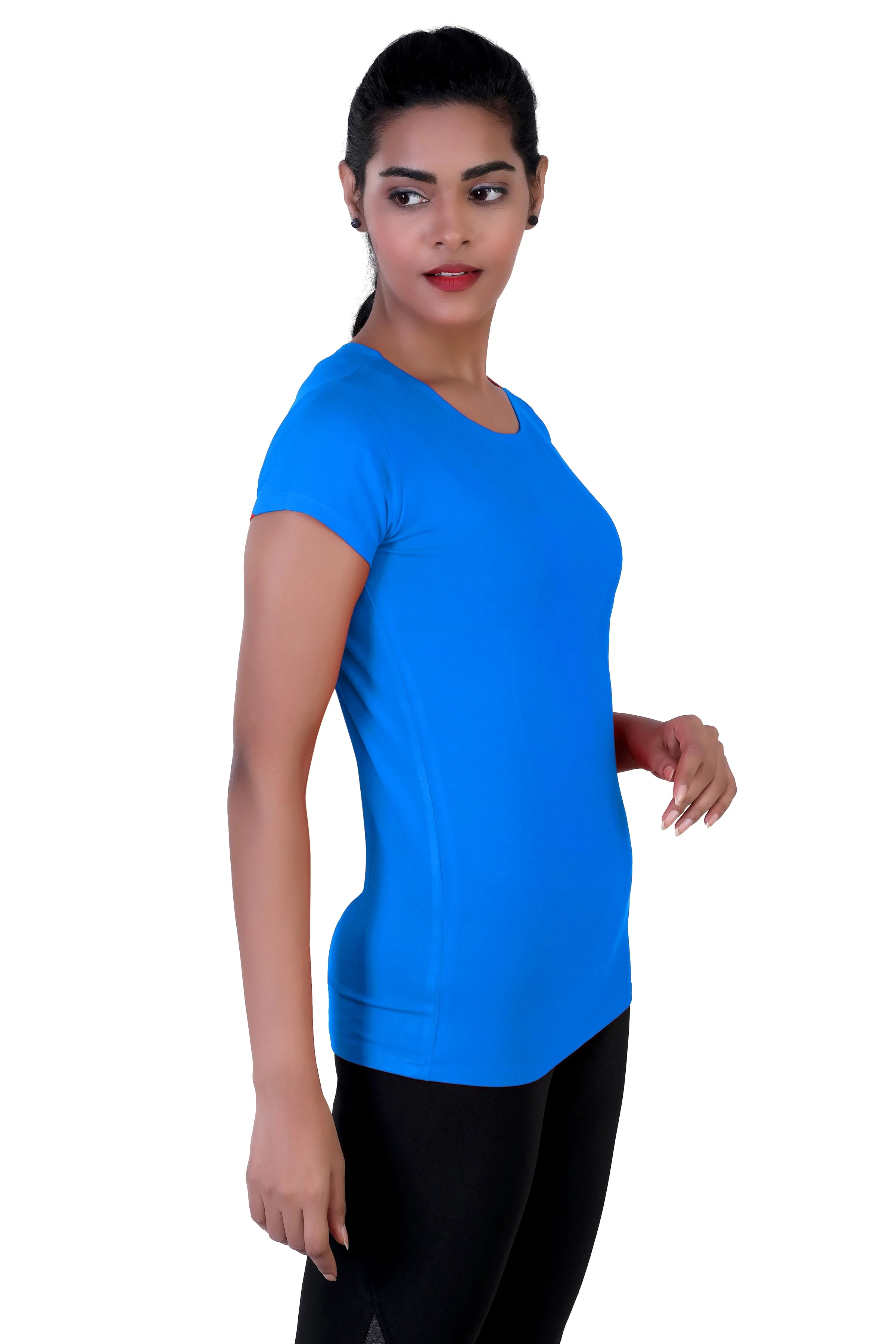 WOMEN'S SOLID ULTRA SOFT STANDARD FIT T-SHIRT