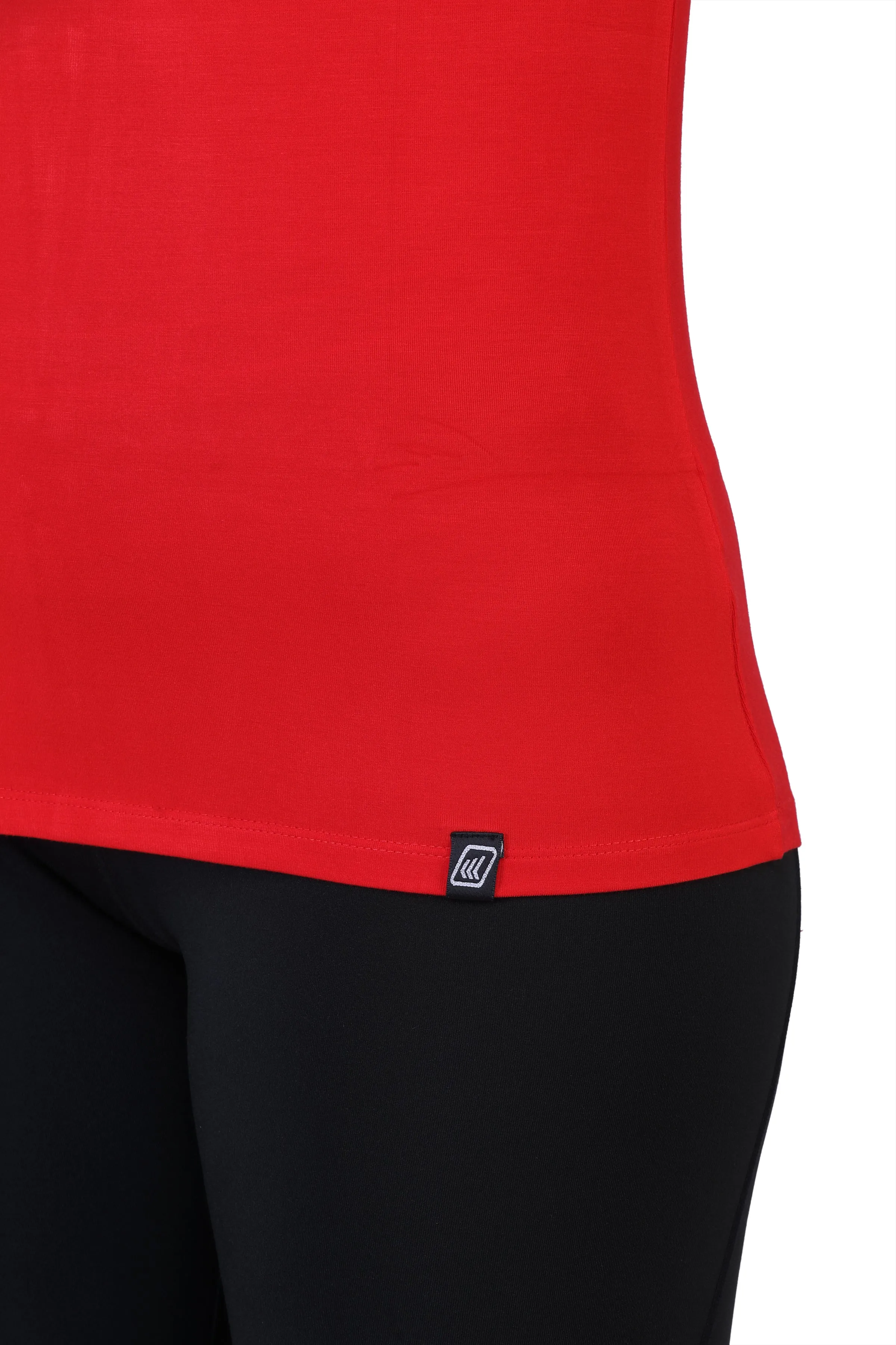 WOMEN'S SOLID ULTRA SOFT STANDARD FIT T-SHIRT