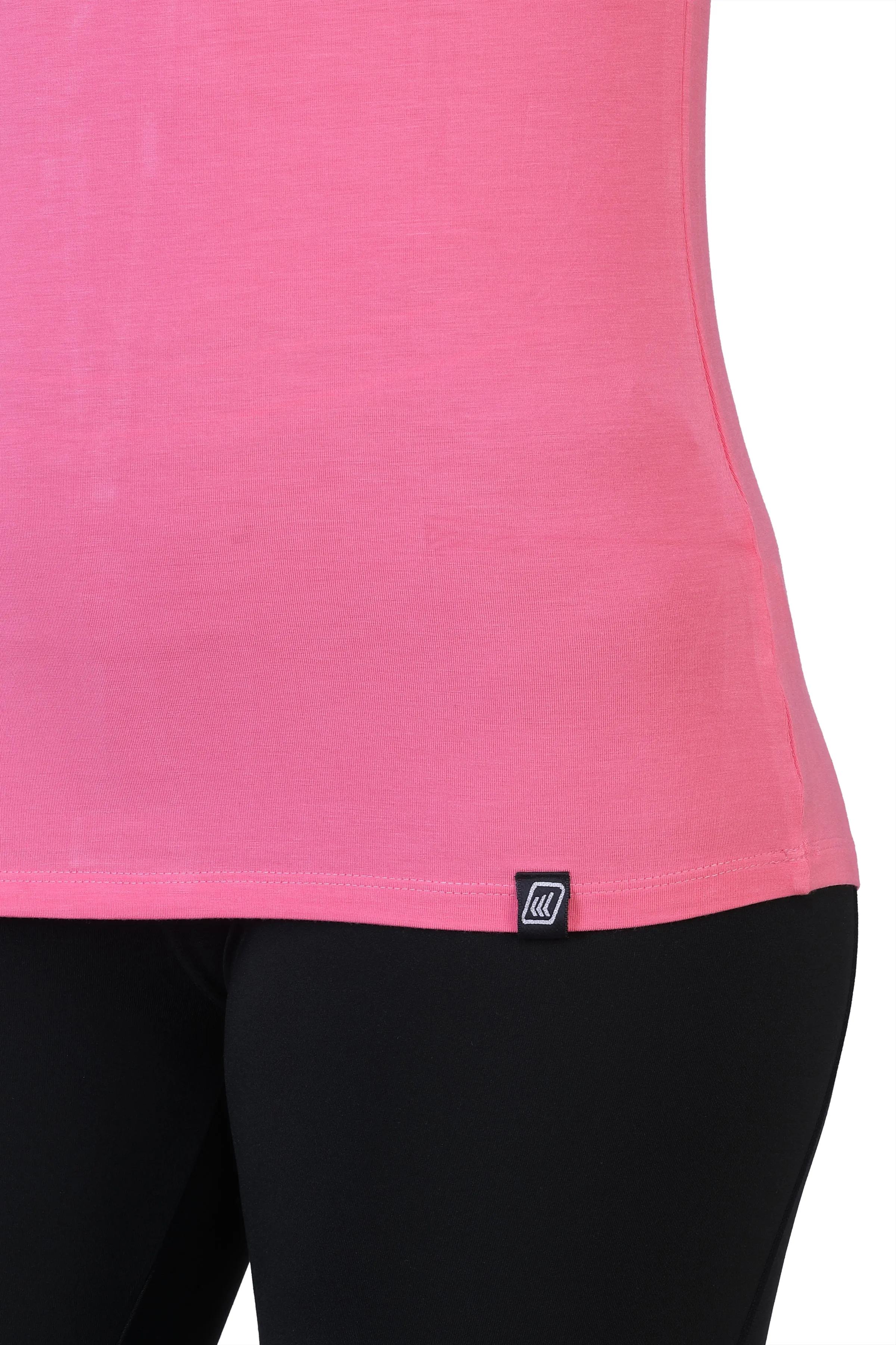 WOMEN'S SOLID ULTRA SOFT STANDARD FIT T-SHIRT