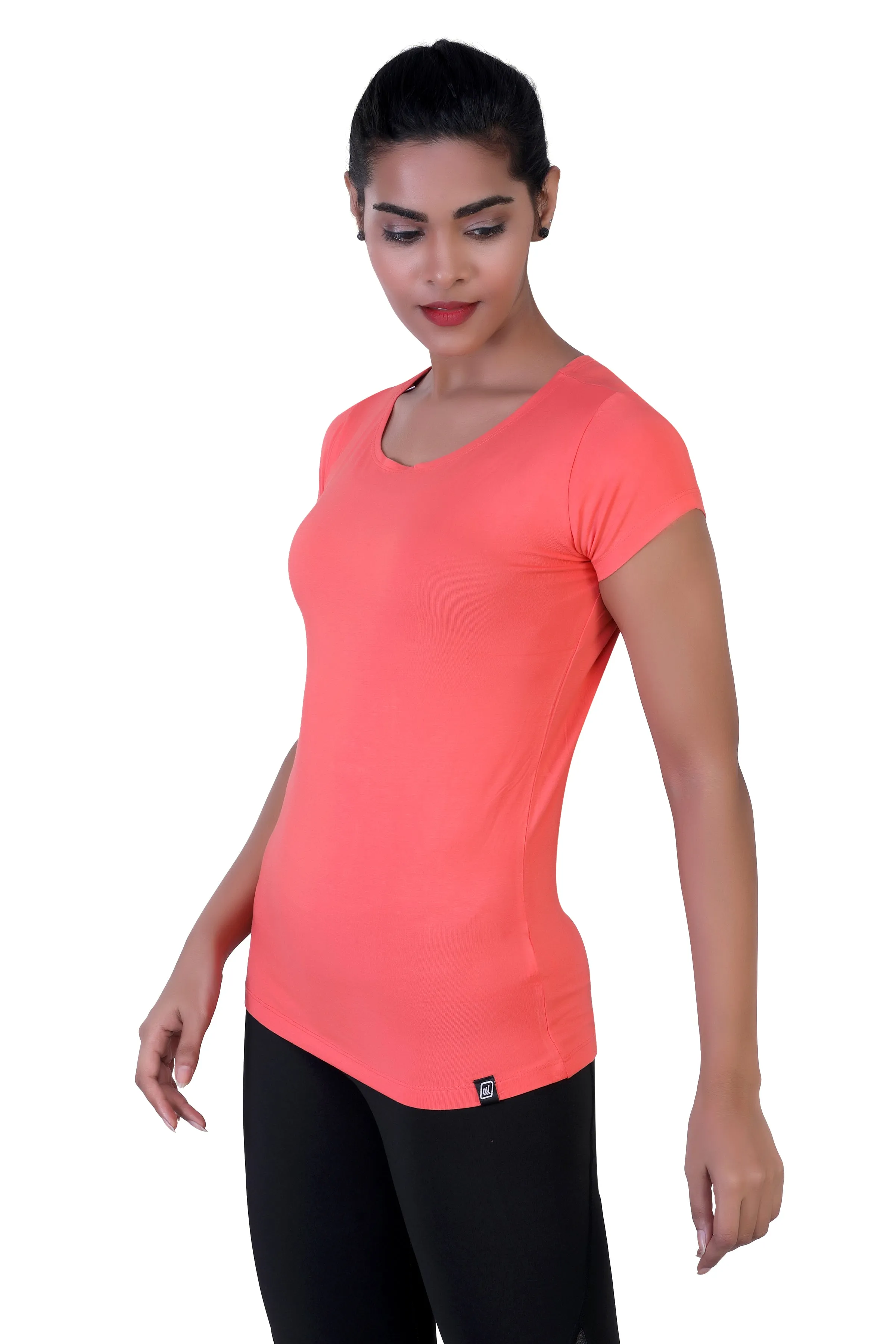 WOMEN'S SOLID ULTRA SOFT STANDARD FIT T-SHIRT
