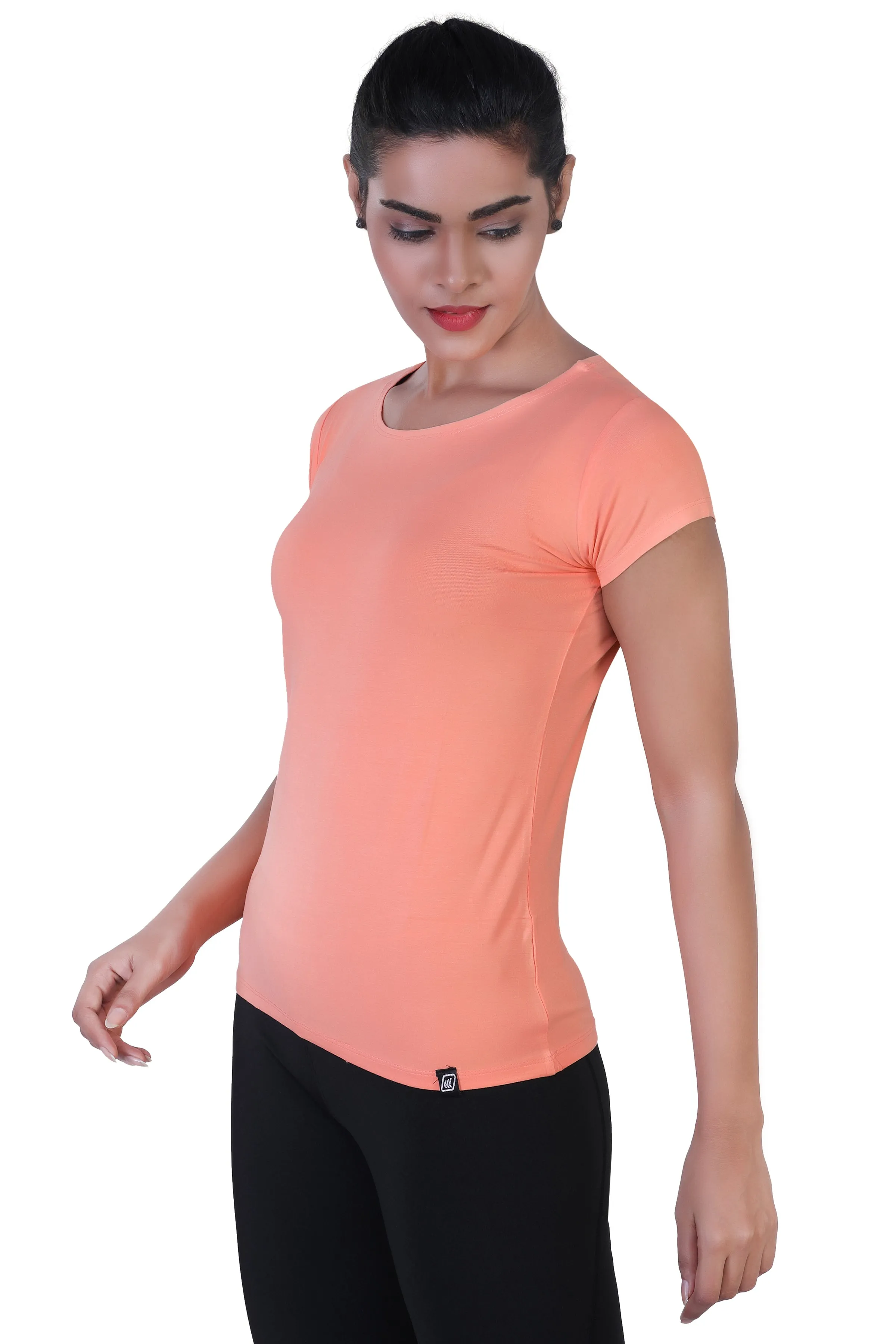 WOMEN'S SOLID ULTRA SOFT STANDARD FIT T-SHIRT