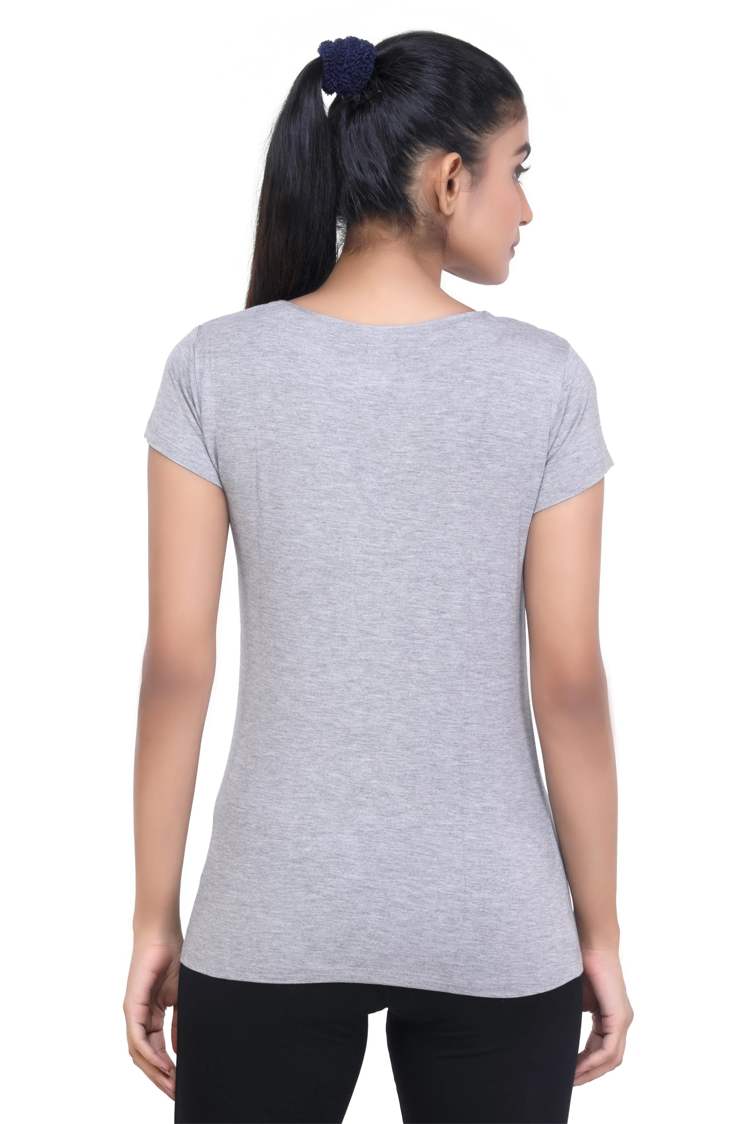WOMEN'S SOLID ULTRA SOFT STANDARD FIT T-SHIRT