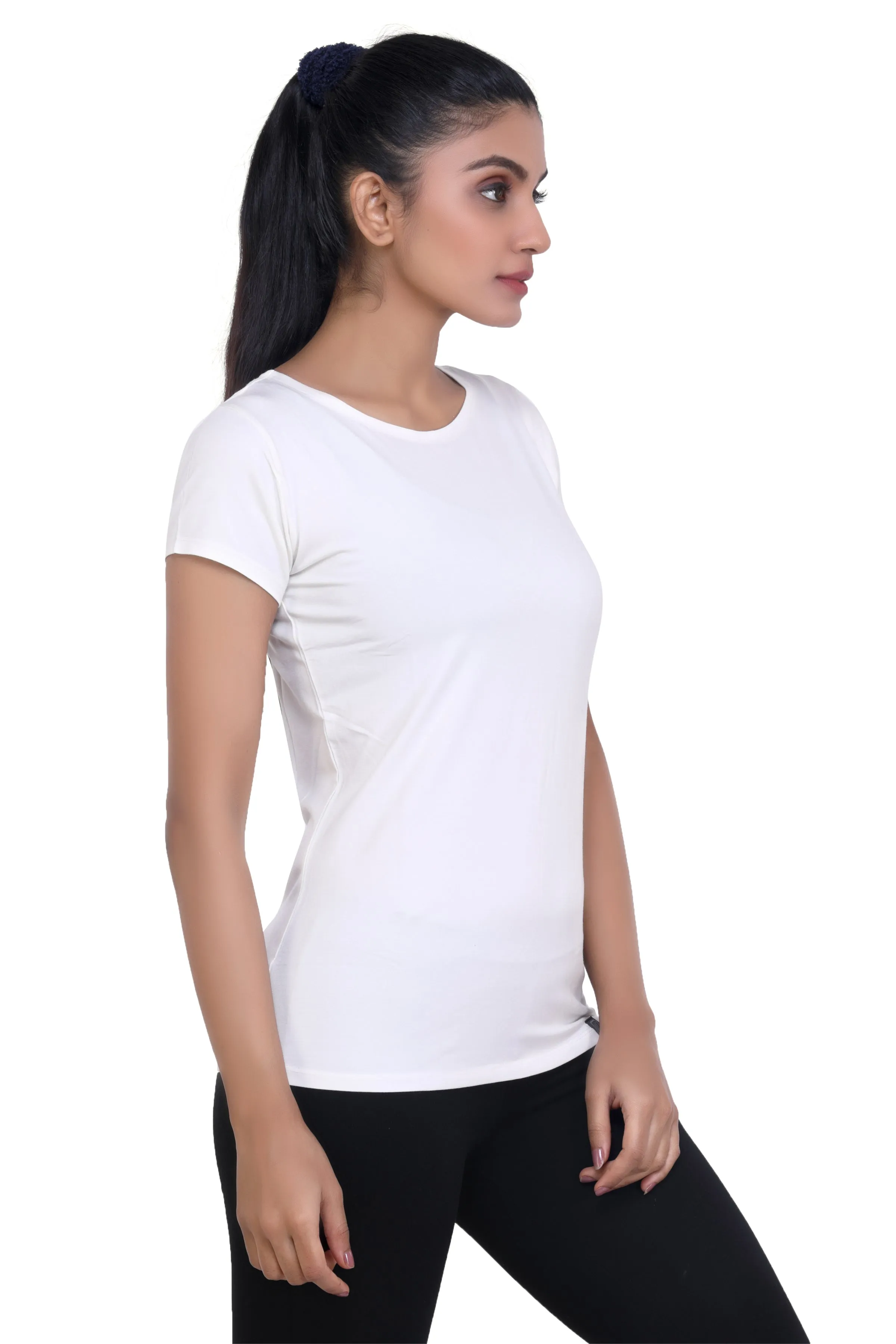 WOMEN'S SOLID ULTRA SOFT STANDARD FIT T-SHIRT