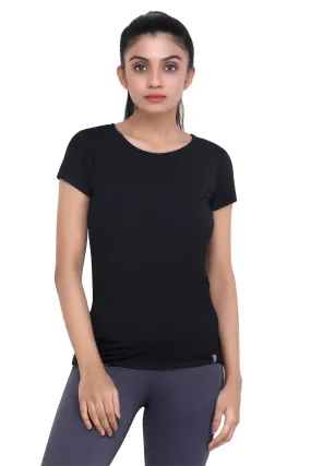 WOMEN'S SOLID ULTRA SOFT STANDARD FIT T-SHIRT