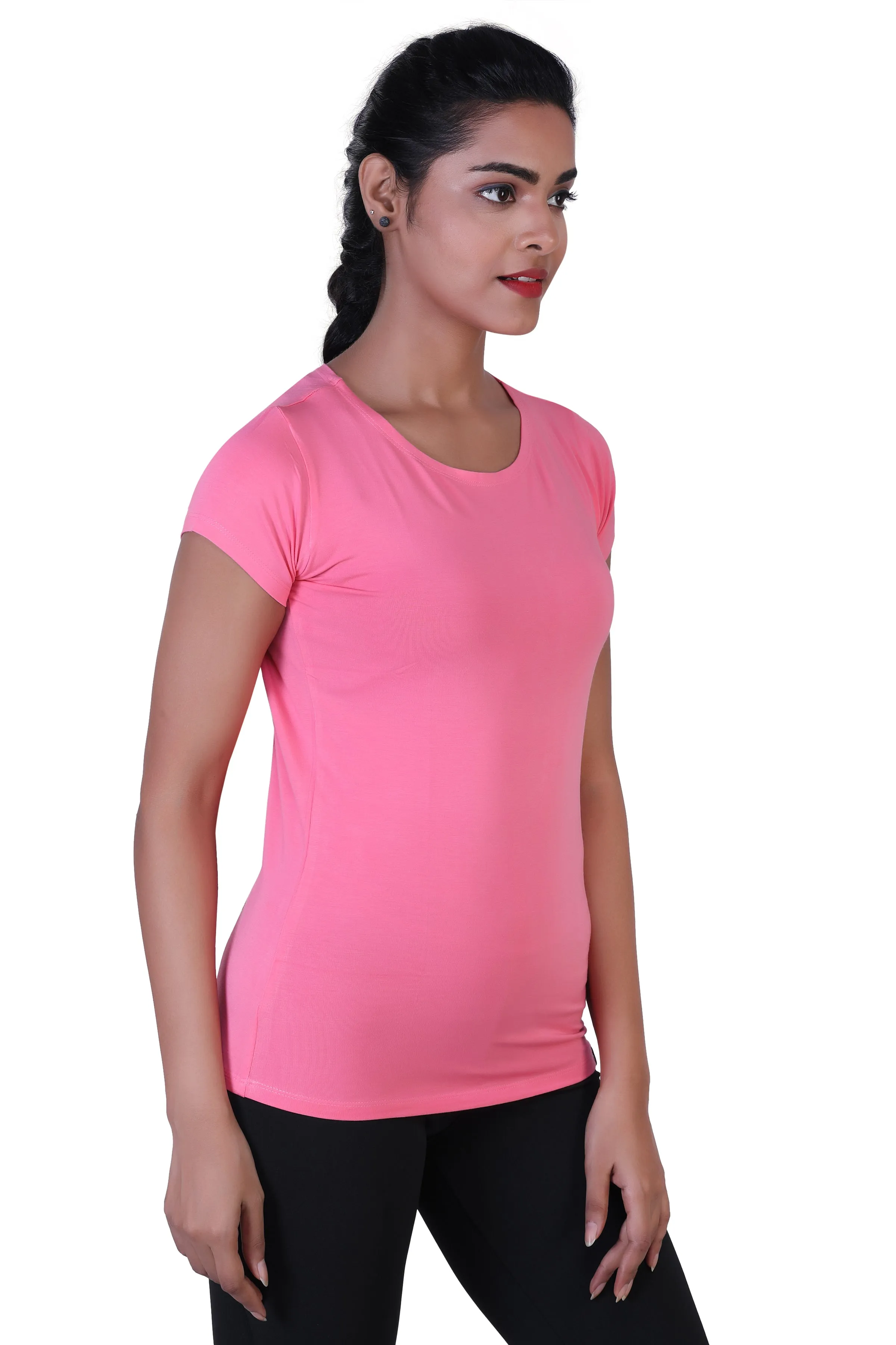 WOMEN'S SOLID ULTRA SOFT STANDARD FIT T-SHIRT