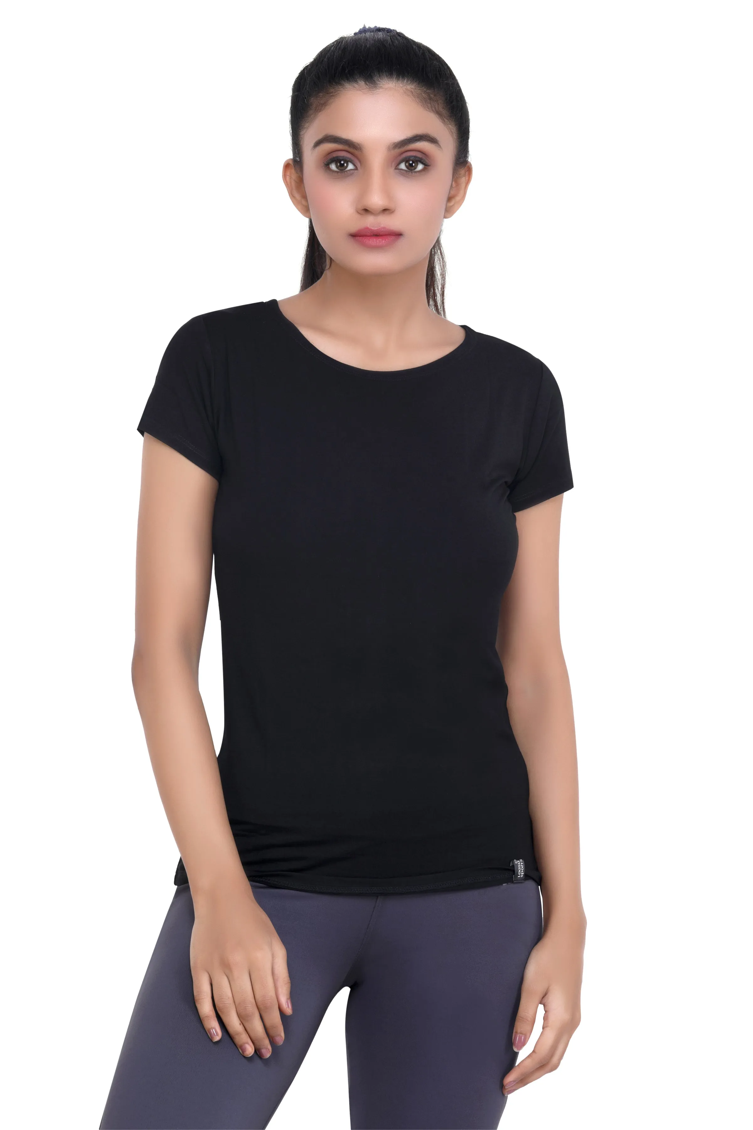 WOMEN'S SOLID ULTRA SOFT STANDARD FIT T-SHIRT