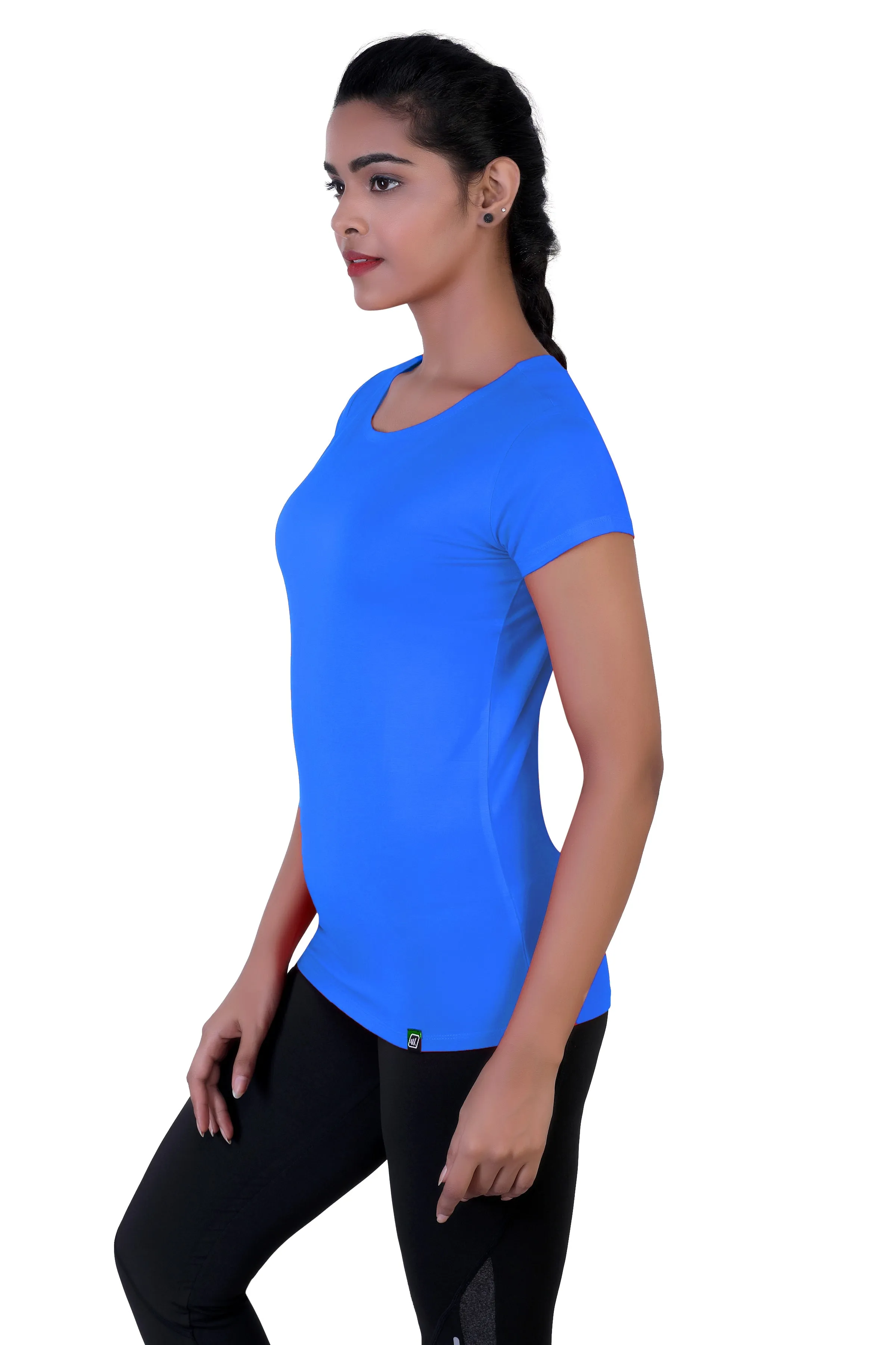 WOMEN'S SOLID ULTRA SOFT STANDARD FIT T-SHIRT